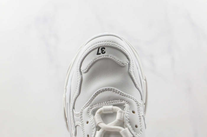 AAAAA quality，Air-cushion sole Men's and women's casual shoes sneakers ，size 35-46,SS120-97