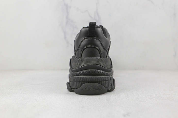 AAAAA quality，Air-cushion sole Men's and women's casual shoes sneakers ，size 35-46,SS120-96