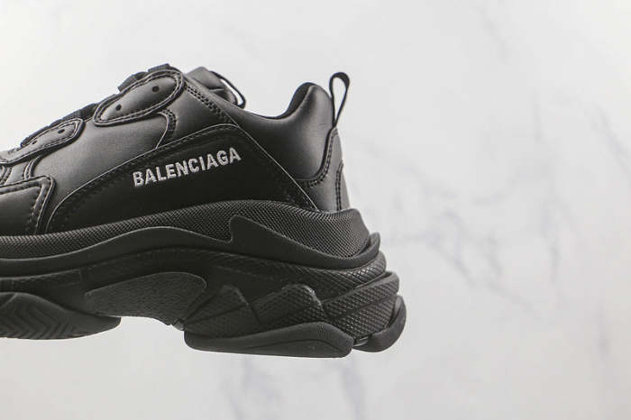 AAAAA quality，Air-cushion sole Men's and women's casual shoes sneakers ，size 35-46,SS120-96