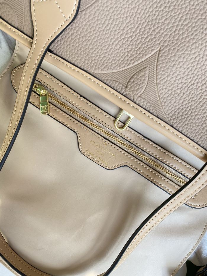 leather bag, AAAAA, no box,size: 32*29*17cm,B110-65-69