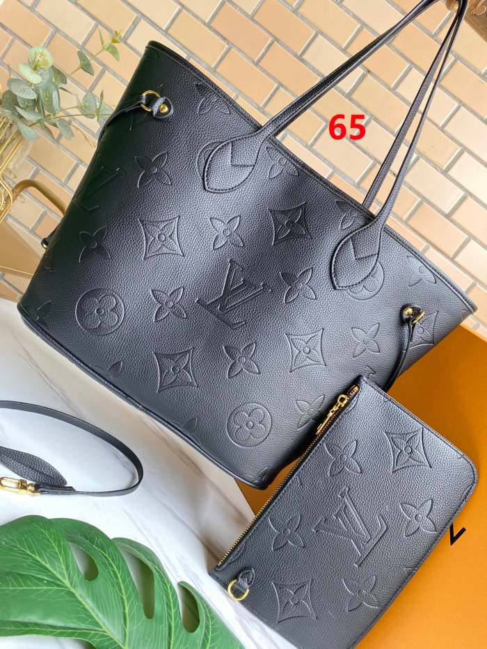 leather bag, AAAAA, no box,size: 32*29*17cm,B110-65-69