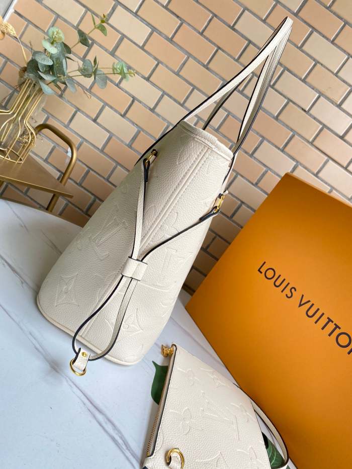 leather bag, AAAAA, no box,size: 32*29*17cm,B110-65-69