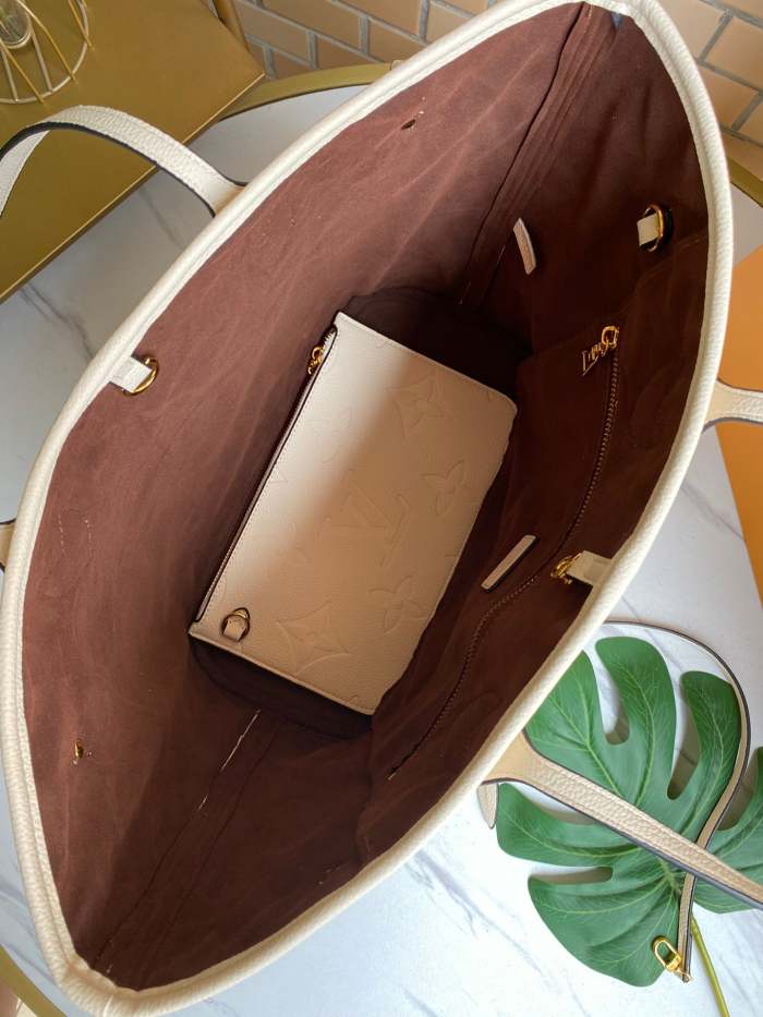 leather bag, AAAAA, no box,size: 32*29*17cm,B110-65-69