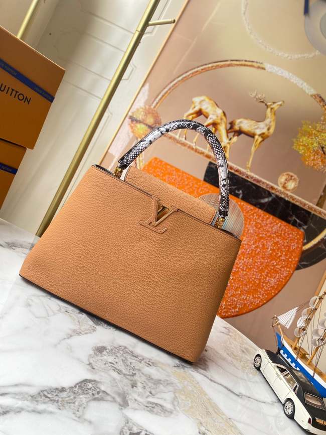 leather bag, AAAAA, no box,size:36*23*14cm,B110-71