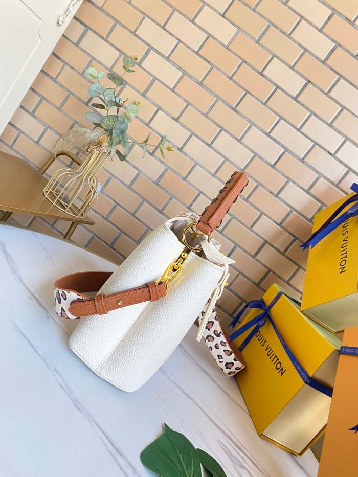 leather bag, AAAAA, no box,size:27*18*9cm/31.5*20*11cm,B110-78-81