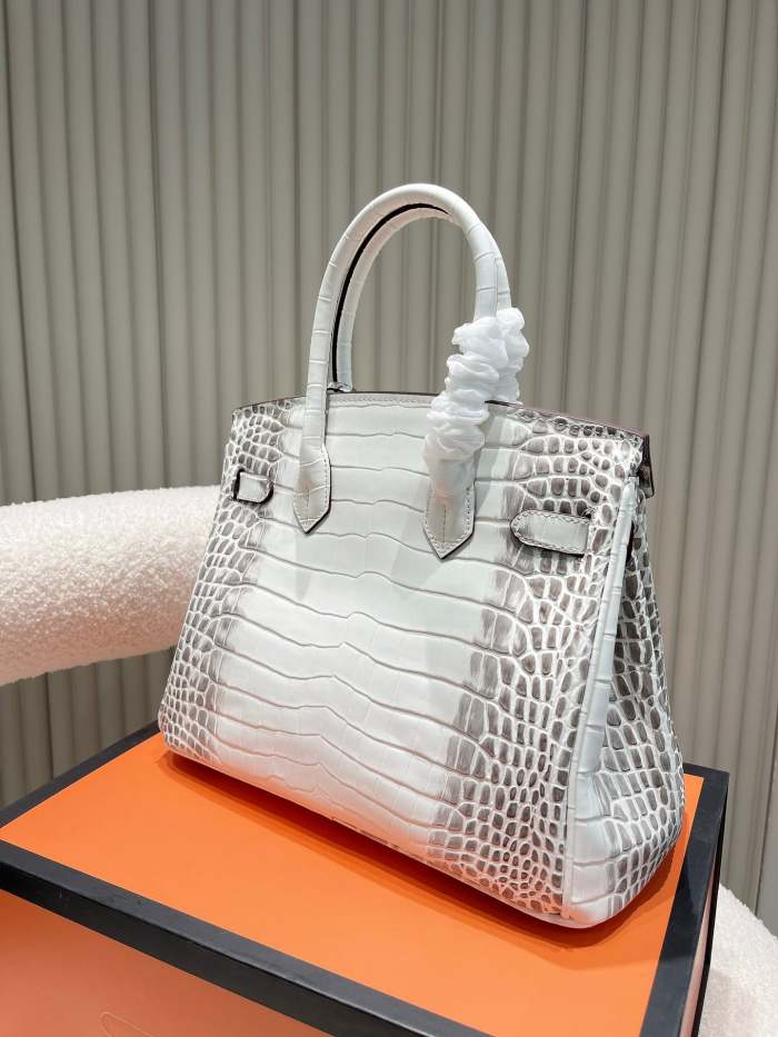 leather bag, AAAAA,Size 30*21*16cm,no box,  B130-18