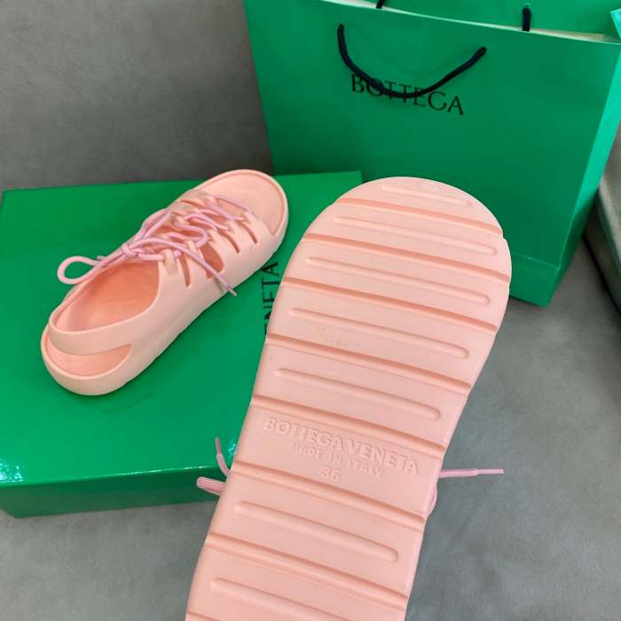 Flat leather sandals slippers , size 35-39, SS60-1807-1811