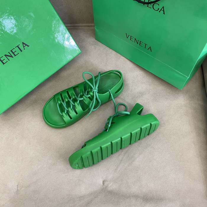 Flat leather sandals slippers , size 35-39, SS60-1807-1811