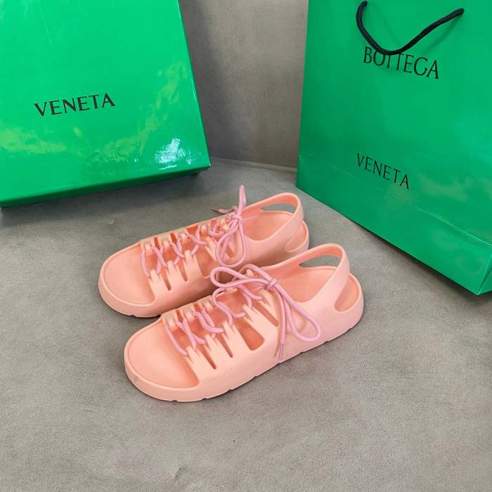 Flat leather sandals slippers , size 35-39, SS60-1807-1811