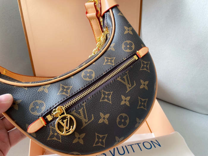 Split leather  bag , AAA, no box , size 25cm, B50-1789