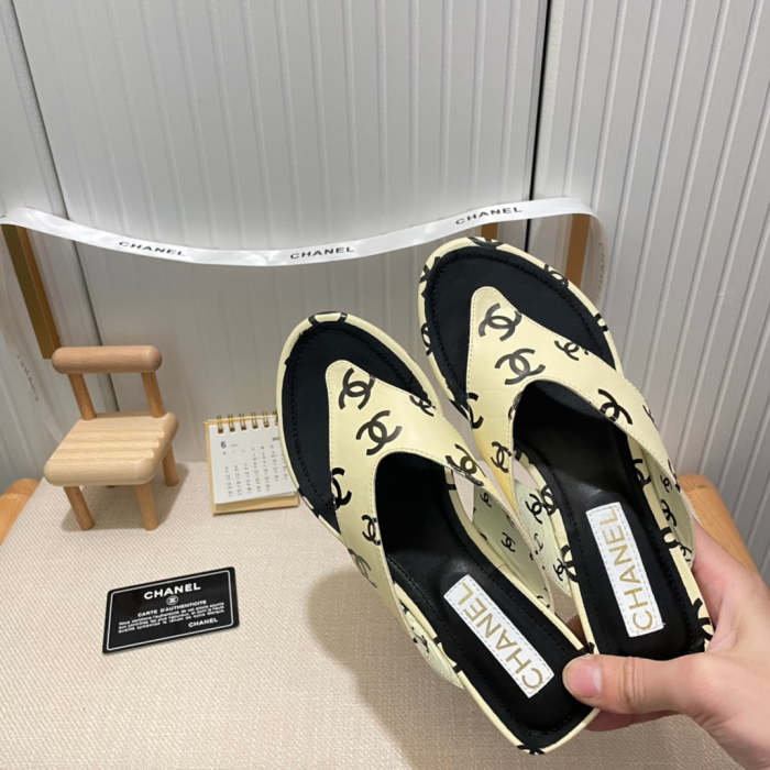 Flat leather sandals slippers , size 35-40, SS60-1826-1831