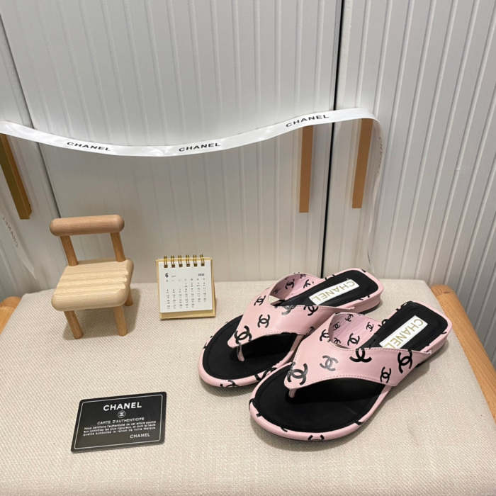 Flat leather sandals slippers , size 35-40, SS60-1826-1831