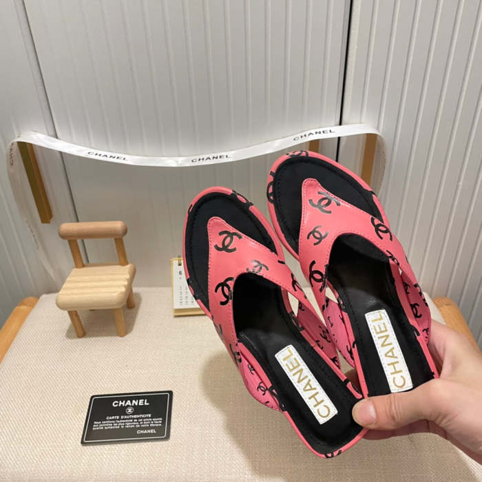 Flat leather sandals slippers , size 35-40, SS60-1826-1831