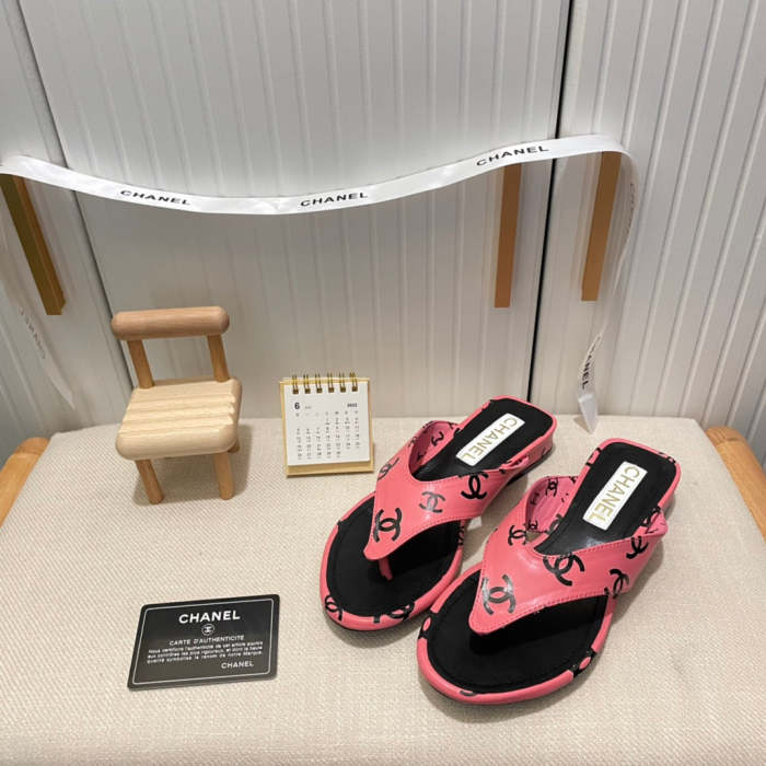 Flat leather sandals slippers , size 35-40, SS60-1826-1831