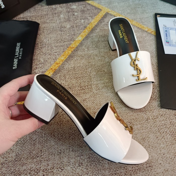 Flat leather sandals slippers , size 35-42, SS60-1832-1843