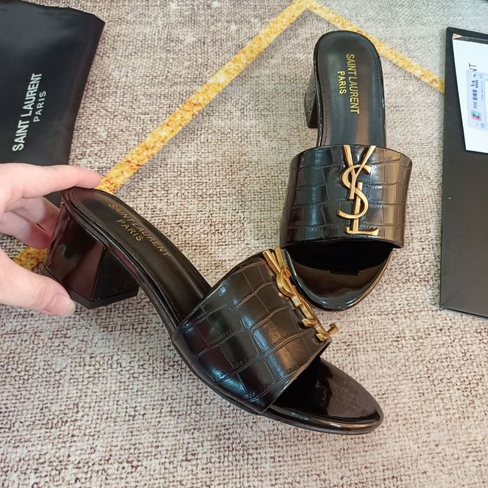 Flat leather sandals slippers , size 35-42, SS60-1832-1843