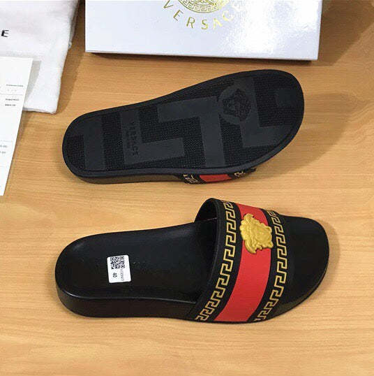 Flat leather sandals slippers , size 35-46, SS60-1855