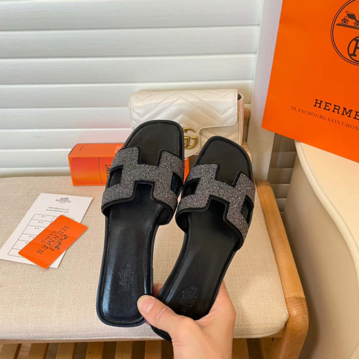 Flat leather sandals slippers , size 35-42, SS60-1850-1852