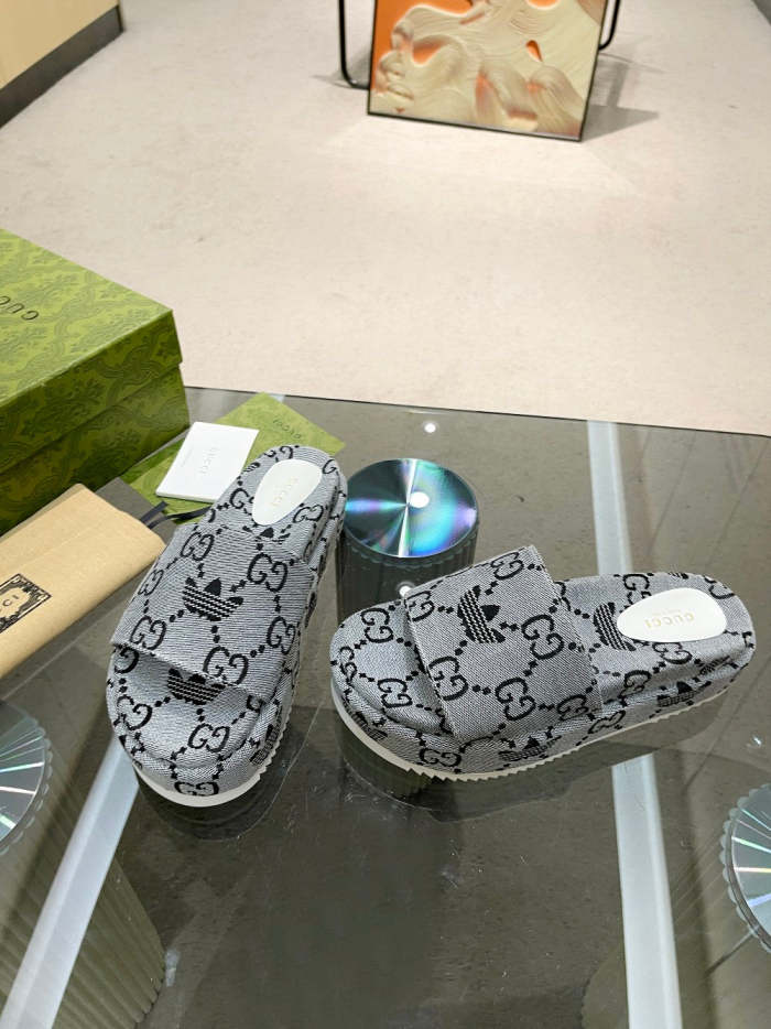Flat sandals slippers , size 35-43, SS60-1844-1846