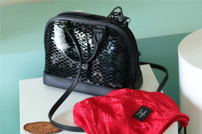 Leather bag ,AAAAA ,size 24*17*11cm,no box, B110-102