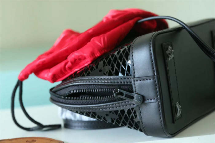 Leather bag ,AAAAA ,size 24*17*11cm,no box, B110-102
