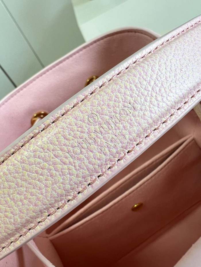 Leather bag ,AAAAA ,size 20*20*13cm ,no box, B110-93