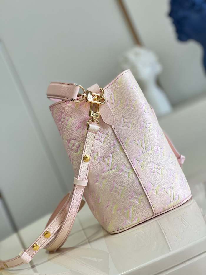 Leather bag ,AAAAA ,size 20*20*13cm ,no box, B110-93