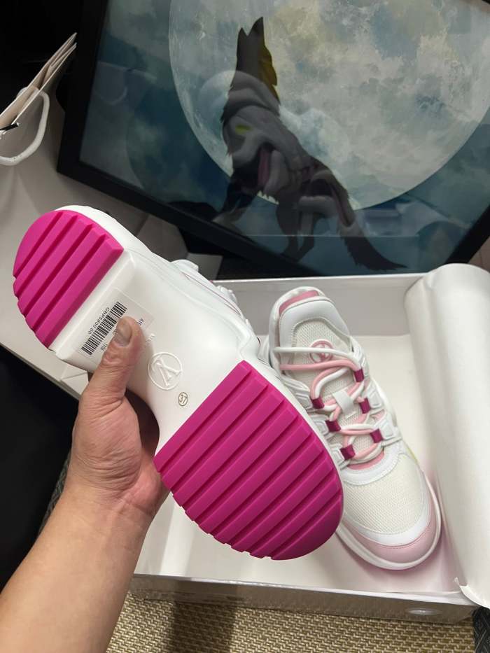 women sneakers shoes, size 35-41 , SS98-320-322