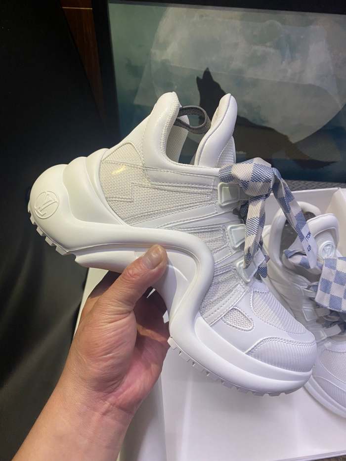 women sneakers shoes, size 35-41 , SS98-320-322