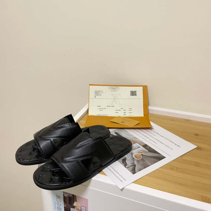 Flat leather sandals slippers , size 35-45, SS60-1873-1874