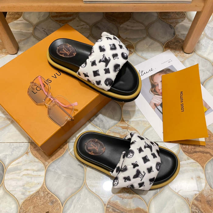 Flat leather sandals slippers , size 35-42, SS60-1880-1881
