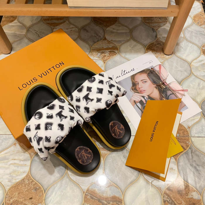 Flat leather sandals slippers , size 35-42, SS60-1880-1881
