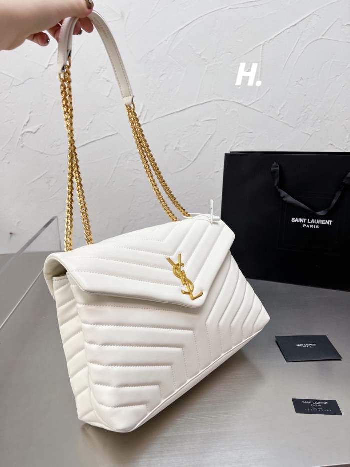 split leather bag,AAAA, no box,size 31*20cm,B75-2420-2422