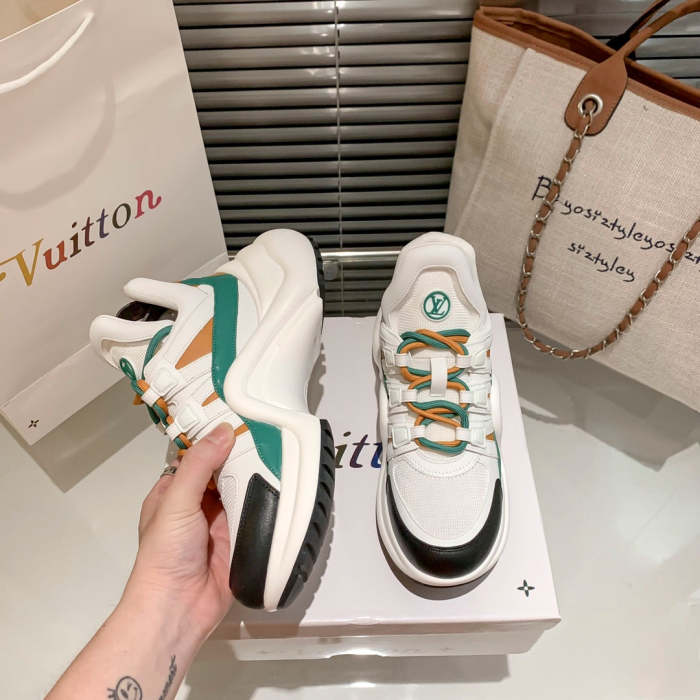 women sneakers shoes, size 35-40 , SS98-329-331