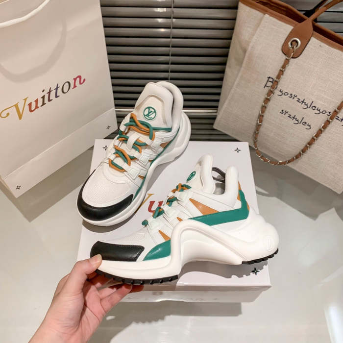 women sneakers shoes, size 35-40 , SS98-329-331