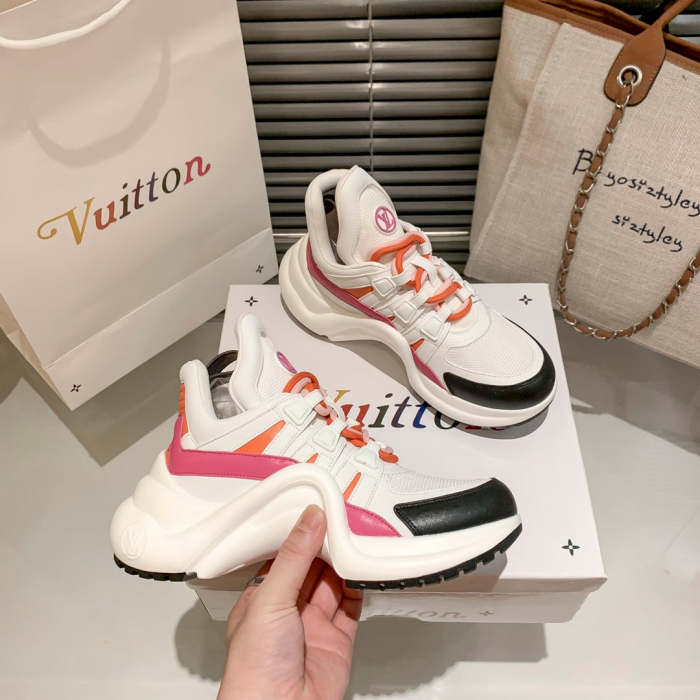 women sneakers shoes, size 35-40 , SS98-329-331