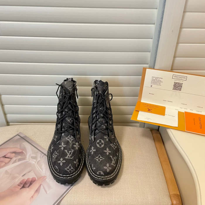 ladies flat boots shoes,size 35-40 ,SS70-1513-1514