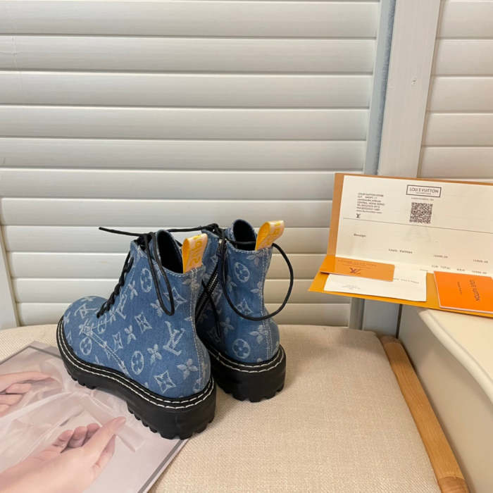 ladies flat boots shoes,size 35-40 ,SS70-1513-1514