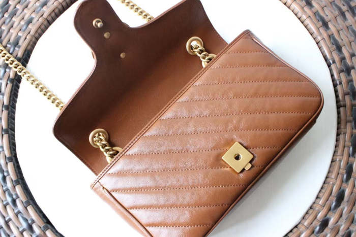 Leather bag ,AAAAA ,. size 26x15x7cm,no box, B110-110
