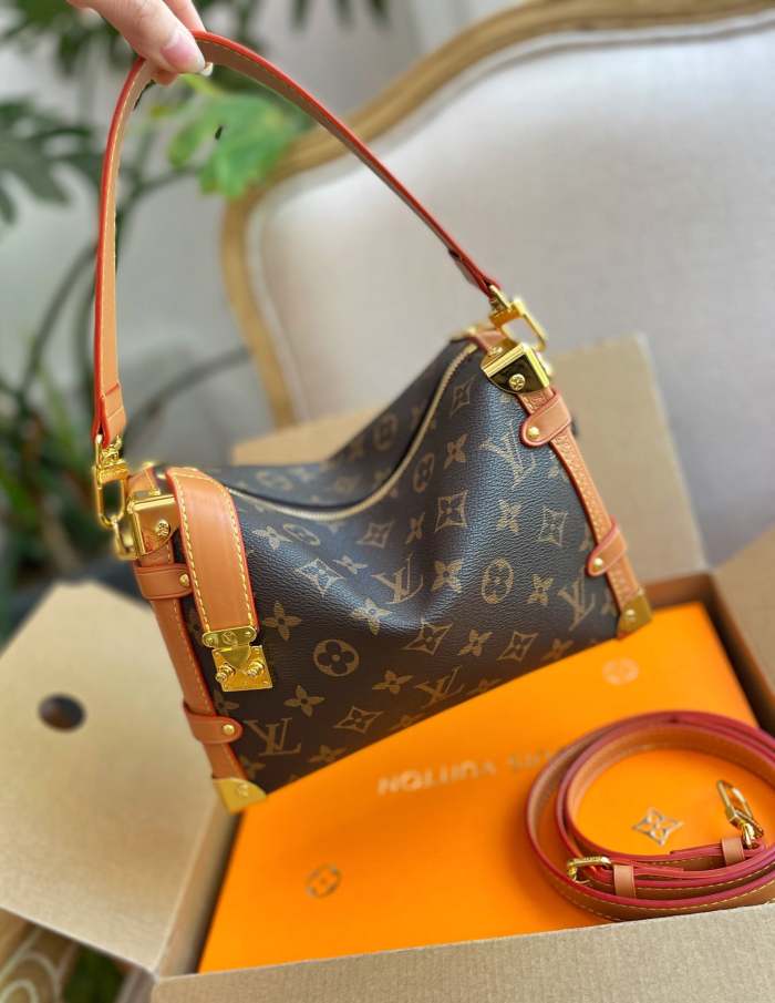 split leather bag,AAAA, no box,size 24*16cm,B75-2512-2513