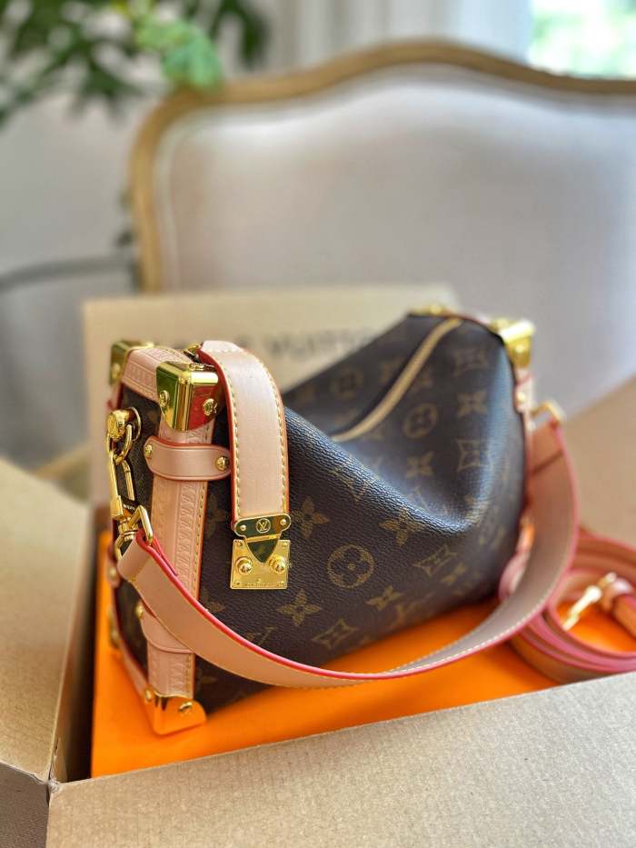 split leather bag,AAAA, no box,size 24*16cm,B75-2512-2513