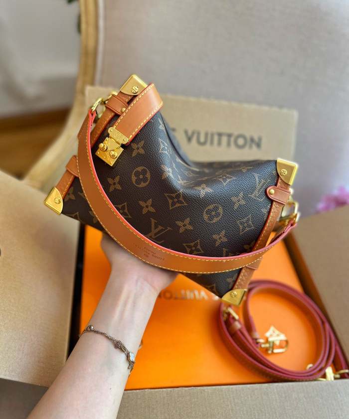 split leather bag,AAAA, no box,size 24*16cm,B75-2512-2513