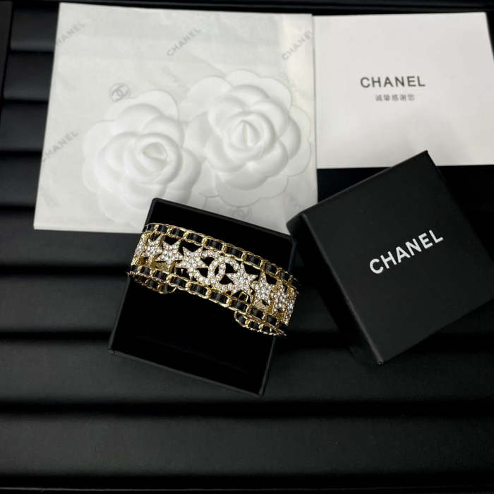 Bracelet bangle cuff jewelry ,with box,  J30-179