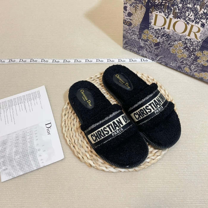 Women's Flat slippers shoes , size 34-43 ,SS50-1108-1111