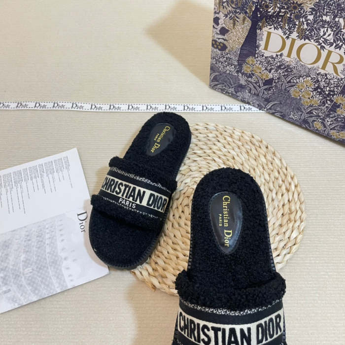 Women's Flat slippers shoes , size 34-43 ,SS50-1108-1111