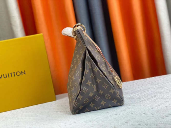 Leather  bag ,5A , size 46x32x24cm ,no box,  B110-118-119