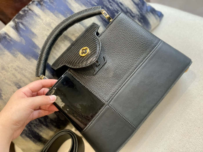Capucines Leather  bag ,5A , size 27x20cm ,no box,  B110-123