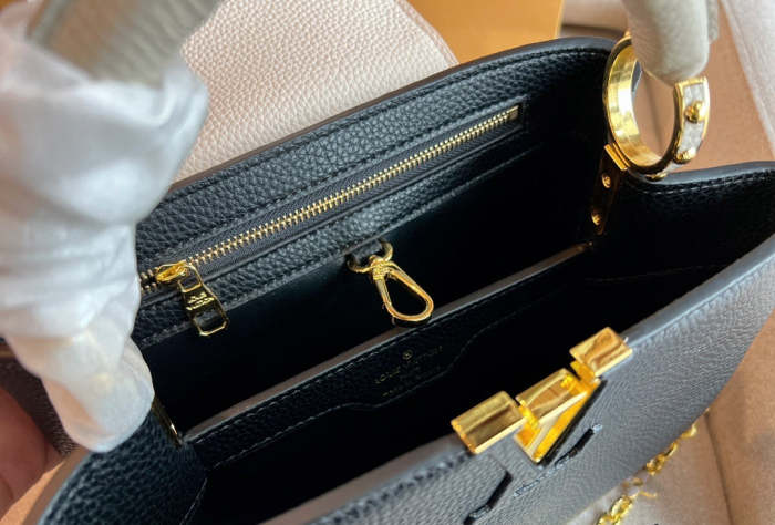 Capucines Leather  bag ,5A , size 27x20cm ,no box,  B110-120