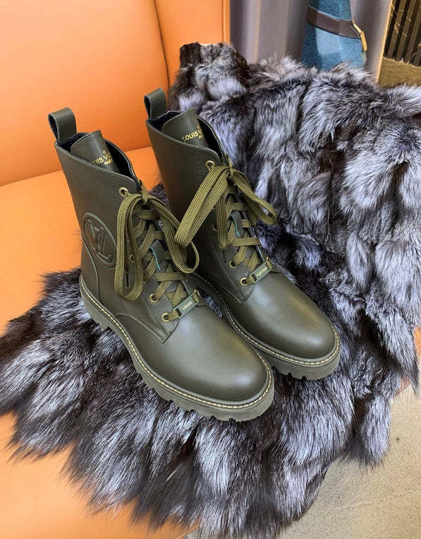 Top Quality Women's boot shoes,size 35-42, SS110-302