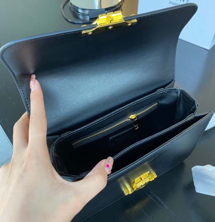 split leather bag,AAAA , no box Size :22 cm  and 18 cm,B68-5606-5611